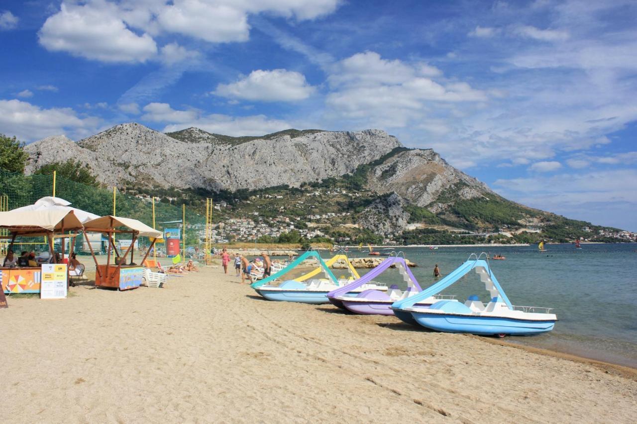 Apartments With A Parking Space Omis - 2745 Esterno foto