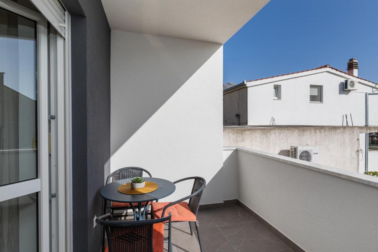 Apartments With A Parking Space Omis - 2745 Esterno foto