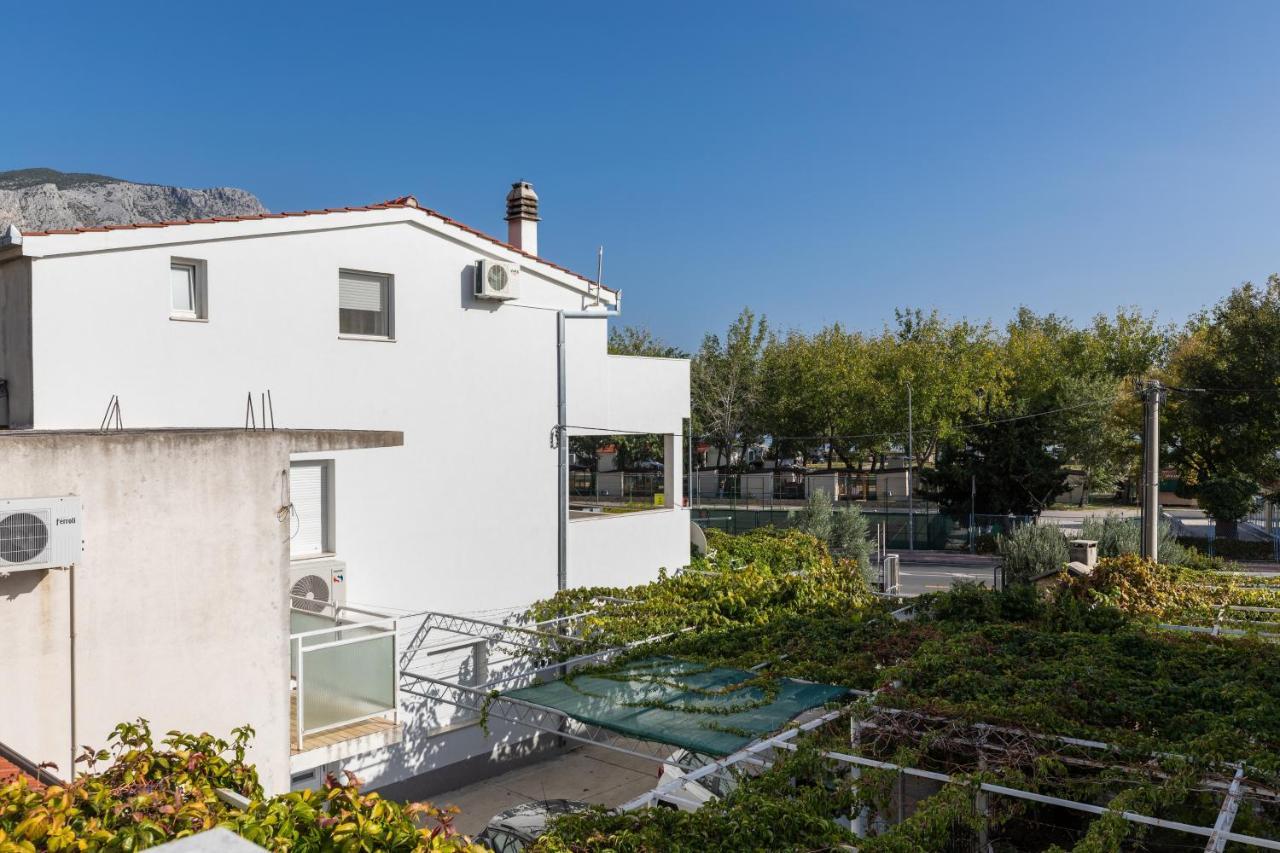Apartments With A Parking Space Omis - 2745 Esterno foto