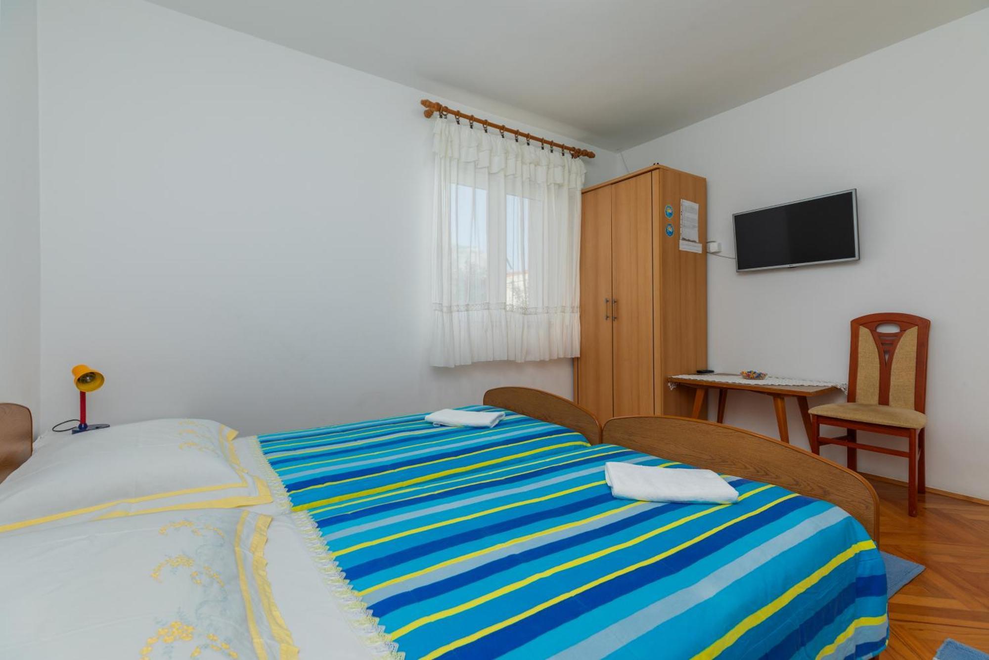 Apartments With A Parking Space Omis - 2745 Camera foto