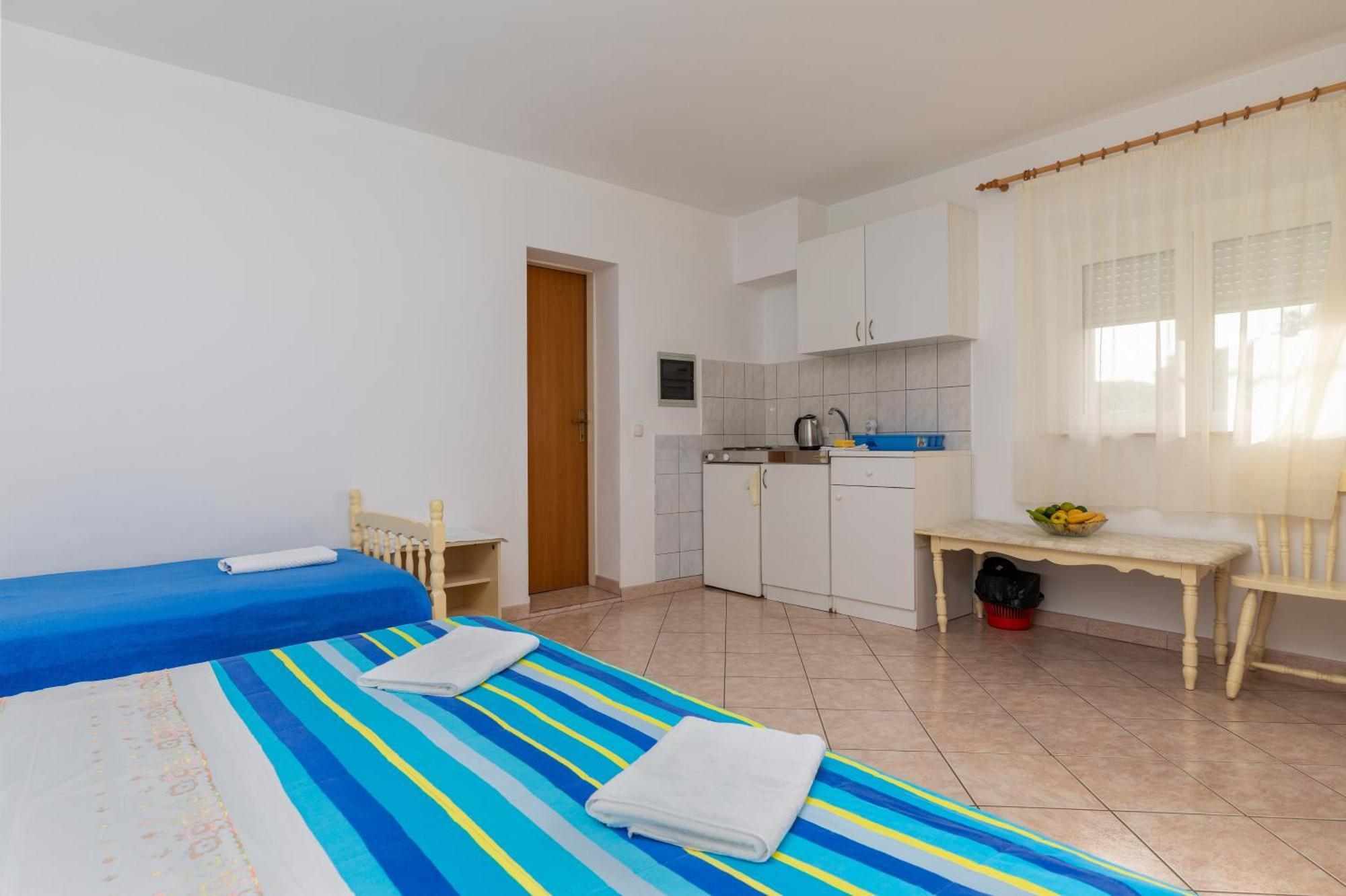 Apartments With A Parking Space Omis - 2745 Camera foto