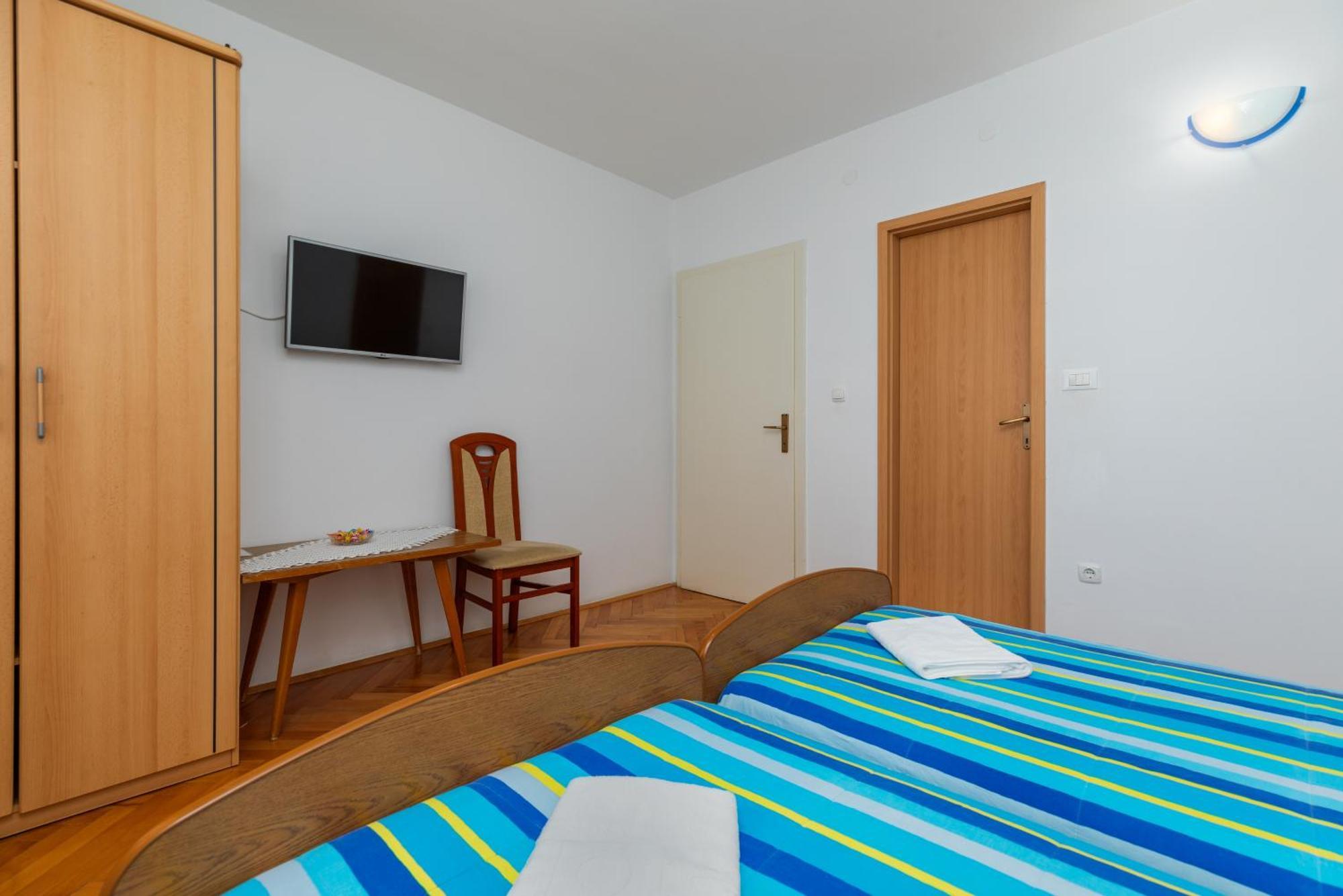 Apartments With A Parking Space Omis - 2745 Camera foto